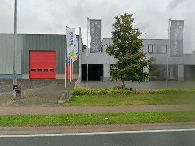 200 m2 warehouse for rent in Hoogstraten