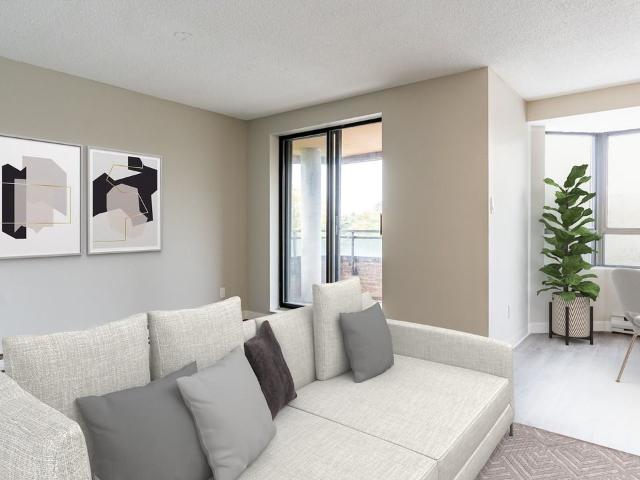 200 Shakespeare Drive 2 Bedroom Apartment for Rent at 200 Shakespeare Dr, Waterloo, ON N2L 6C1 Beechwood