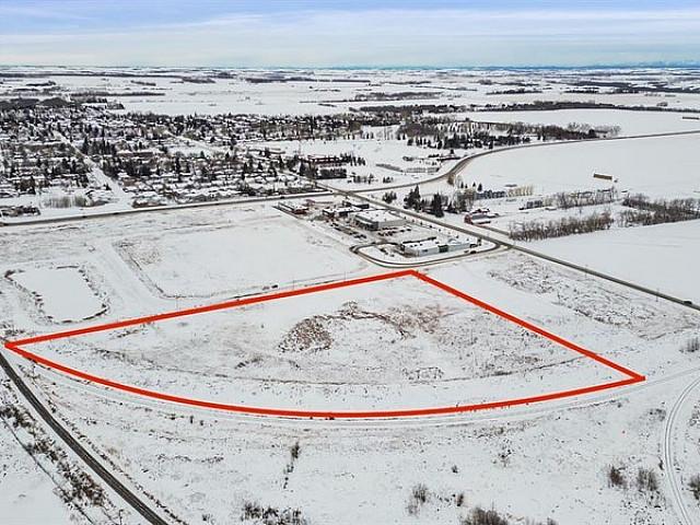 200 Shantz Drive Didsbury, Alberta