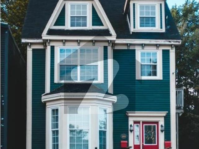 200 Square Yards Corner House For Sale PECHS Block 2