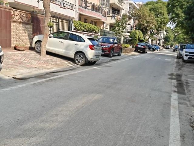 200 Sq.Mt. Plot in Sector 122 Noida Listing ID: #9931