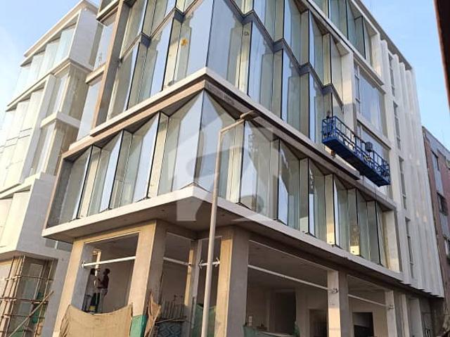 200 Sq. Yards. Commercial Building for Sale Main Beach Avenue, DHA 6, Karachi