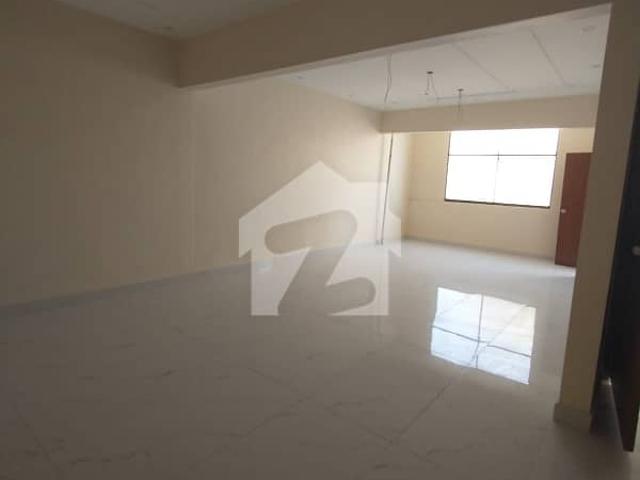 200 sq yards bungalow available for rent silent commercial at block 6, gulshan