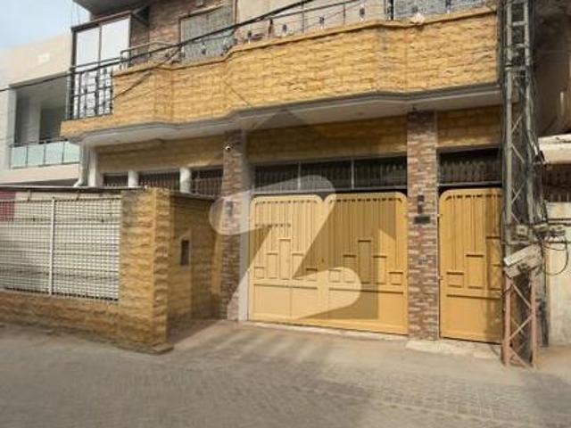 200 Sq Yards Triple Story Bungalow for Sale in Gulistan e Sajjad | 40 Ft Road | 8 Rooms Gulistan e Sajjad