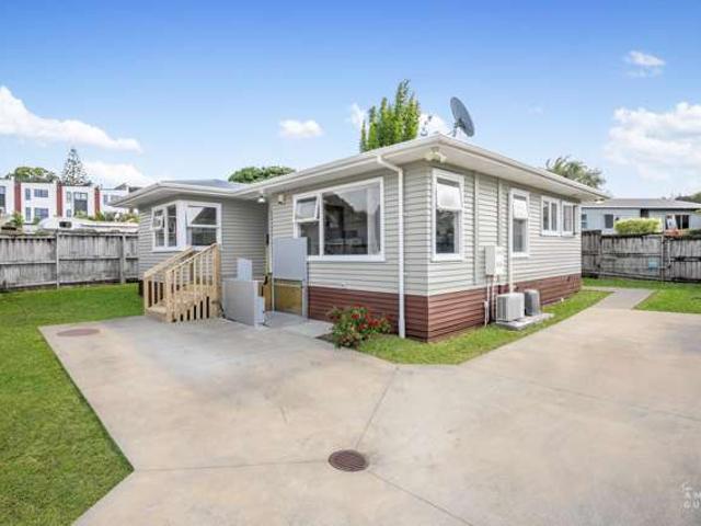 200 Woodlands Park Road, Titirangi, Waitakere City
