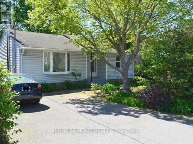 200 Woodroffe Avenue, Ottawa, ON, K2A 3V4 vacant land for sale | Listing ID X13162 | Royal LePage