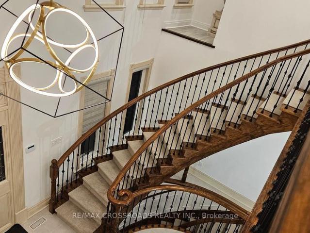 200 The Bridle Path