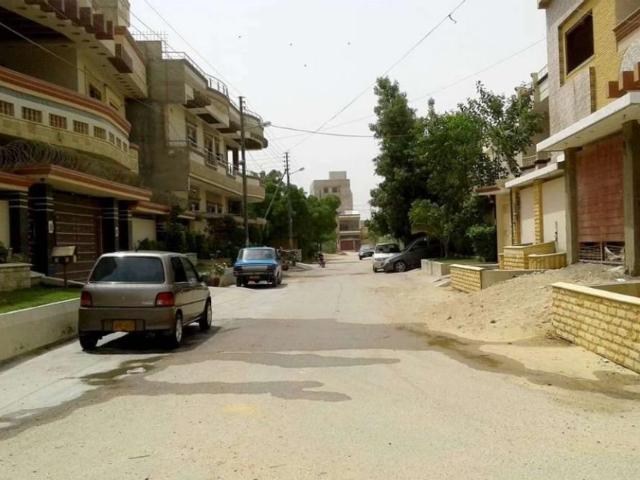 200 Yards Upper Floor portion for Rent in Kaneez Fatima Block 2. Karachi Scheme 33 ID 21887