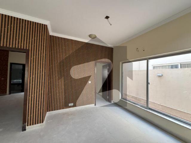 200sq yd Villa For Sale Precinct 10A near MOSQUE, Bahria Town Karachi. One Unit | 3 Bedrooms | Drawing, Dining, Closed Italian Kitchen & TV Lounge. All Amenities Nearby Including Parks, Mosques & Shopping Gallery. Just 8 Min Drive from Main Gate. Bahria Town Precinct 10 A