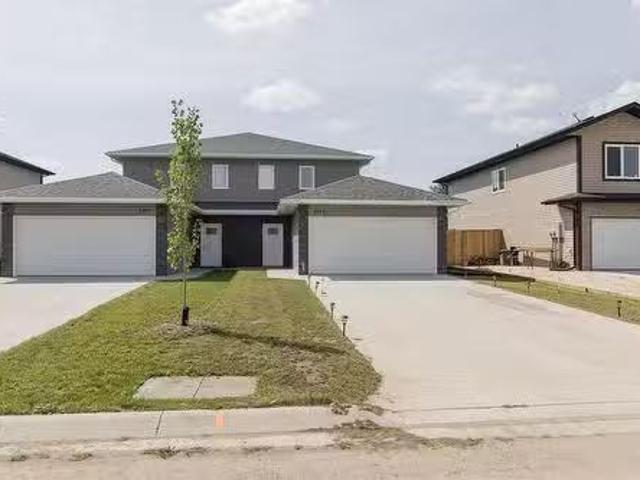 2014 Gemstone Drive, Winkler, MB, R6W 0R3 house for sale Li.