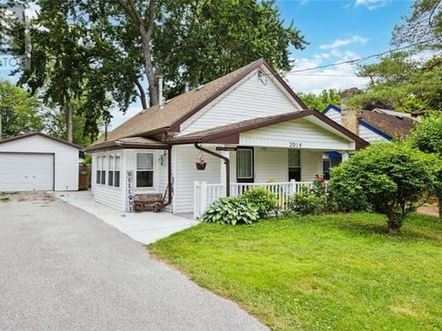 2014 Yonge Street, Sarnia, ON, N0N 1C0 house for sale | Listing ID 25017 | Royal LePage