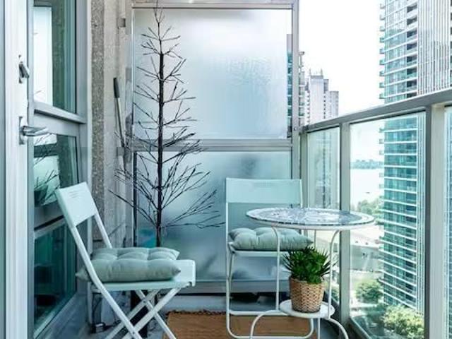 2014 18 Yonge Street, Toronto | Terminated, C12734 | Condos. Ca
