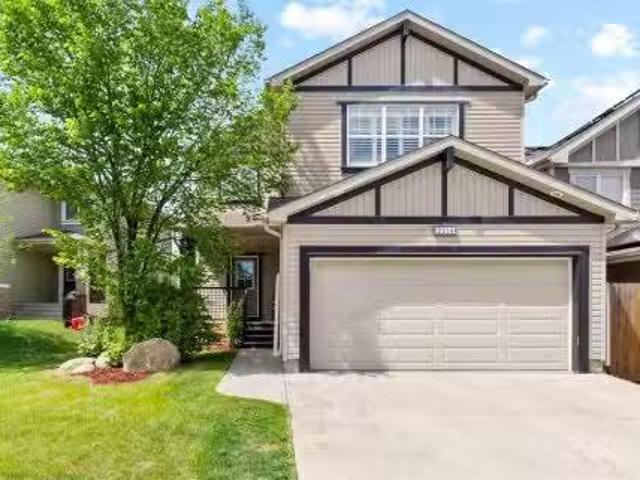 2016 Sagewood Point Sw, Airdrie, AB, T4B 3P1 house for sale.