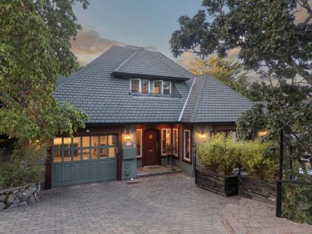 2018 Romney Rd, Victoria, BC, V8S 4J7 house for sale | Listing ID 1046 | Royal LePage