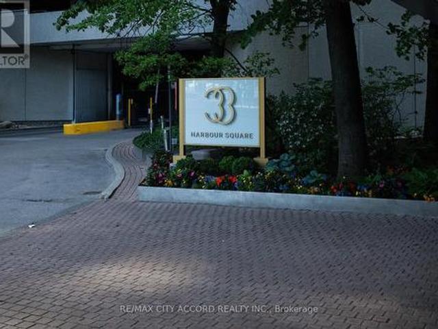 2018 33 Harbour Square, Toronto, ON, M5J 2G2 condo for sale | Listing ID C13445 | Royal LePage