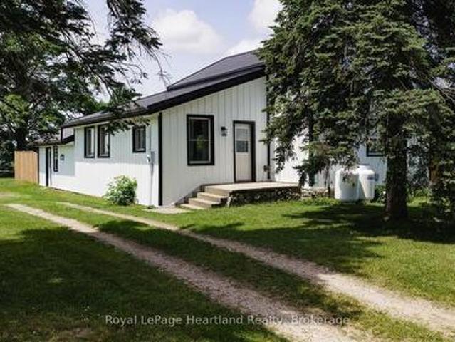 2010 Alma Street N, Howick, ON, N0G 1X0 house for sale | Listing ID X13460 | Royal LePage