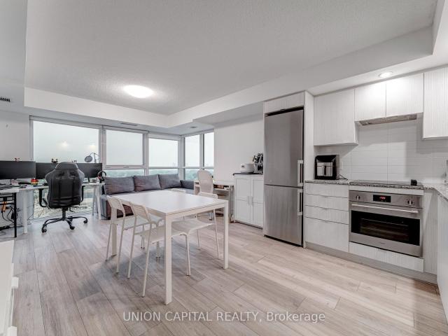 2010 225 Village Green Square, Scarborough | Leased, E13580 | Condos. Ca