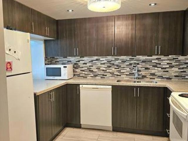 2011 711 Bay Street, Toronto, ON, M5G 2J8 lease for lease | Listing ID C13581 | Royal LePage