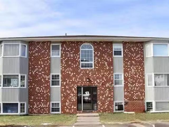 201 13 Browns Court, Charlottetown, PE, C1A 9H3 condo for sa.