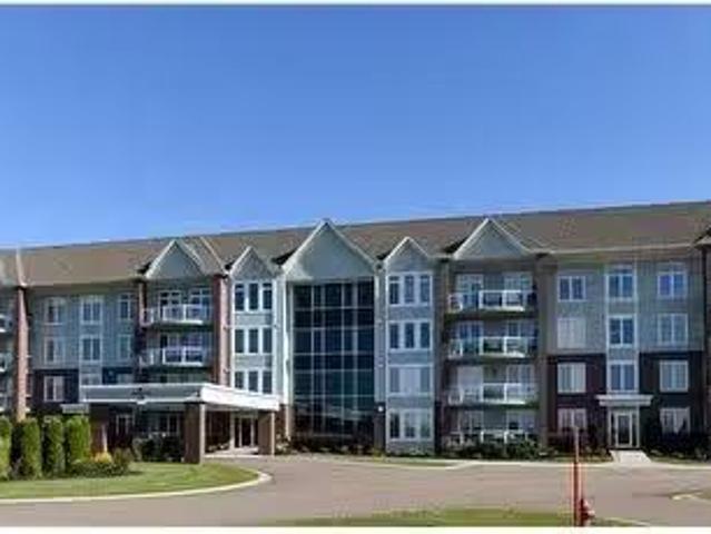 201 185 Royal Oaks, Moncton, NB, E1H 2P7 house for sale Lis.