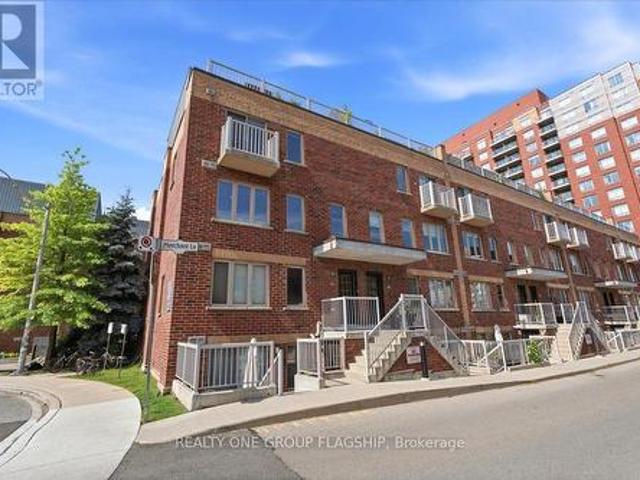 201 1 Ruttan Street, Toronto, ON, M6P 0A1 townhouse for sale | Listing ID C13535 | Royal LePage