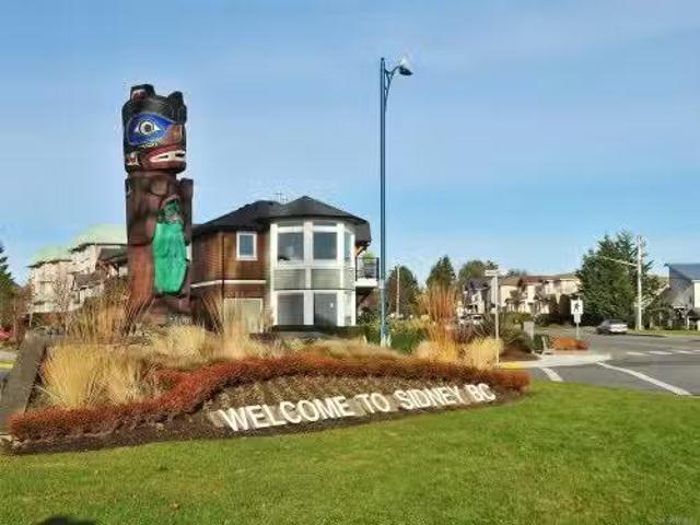 #201 2461 Sidney Ave, Sidney, BC, V8L 1Y8 Single Family Prop.