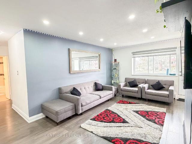 201 2 Woking Crescent, Mississauga | For Sale @ $499,100 | Condos. Ca