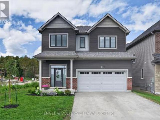 201 Elsie Macgill Walk, Ottawa, ON, K2W 0L5 house for sale | Listing ID X13633 | Royal LePage