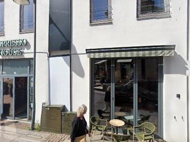 201 m2 office space, showroom for rent in Næstved