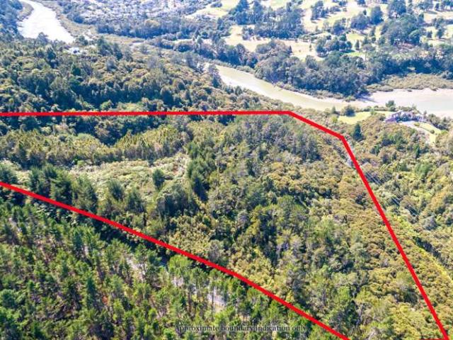 201 Paremoremo Road, Paremoremo, North Shore City