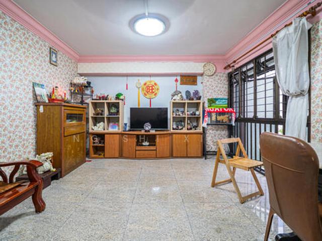 201C Compassvale Drive HDB Apartment For Sale, $579,000, 3 Bed 2 Bath 968 sqft $598.00 psf