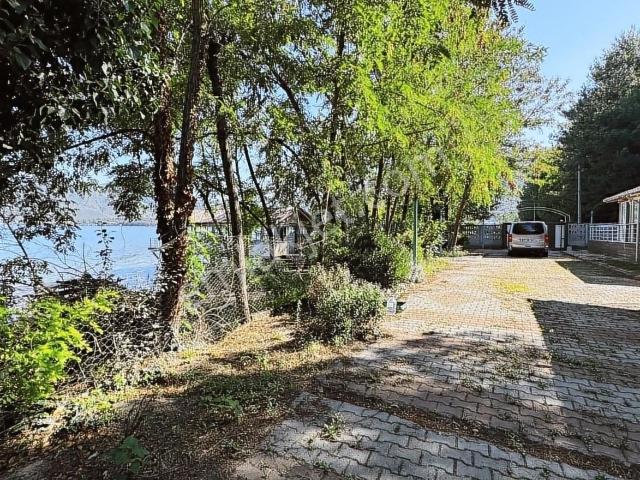 2025 M² Tarla İçinde Lüks 6 Oda 7 Banyo Villa Ve Özel İskeleler