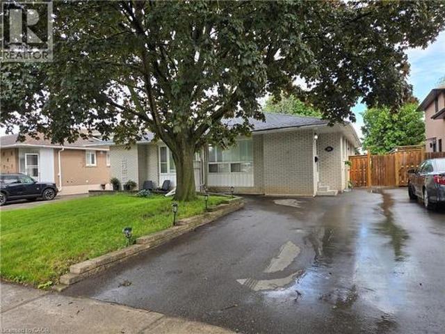 2026 Fontwell Crescent Unit# B, Peel, ON, L5J 2G7 house for lease | Listing ID 40841 | Royal LePage
