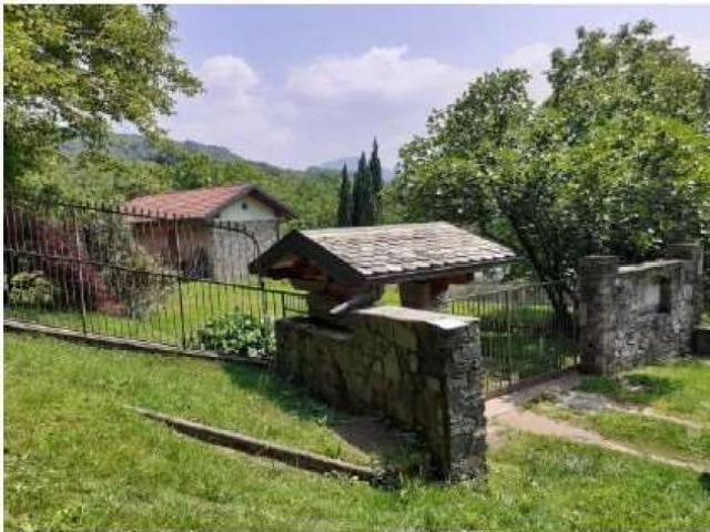 20/2025 2 VA Casa rurale singola con terreni in asta a Montegrino V
