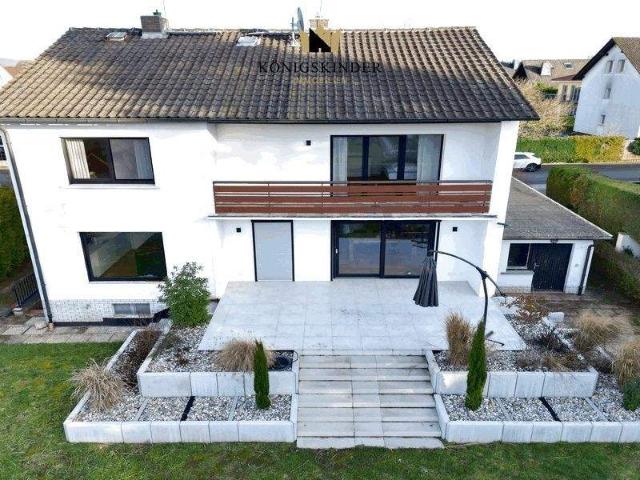 2023 umfangreich saniertes Einfamilienhaus mit Garage und 857 qm Grundstück, Keller und Garage