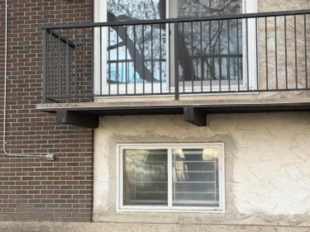 202 10740 Street, Edmonton, AB, T5H 2X2 condo for sale | Listing ID E4492 | Royal LePage