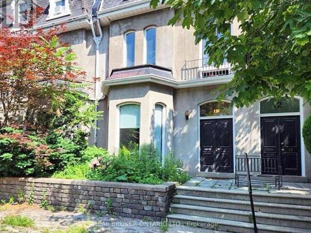202 11 Clarence Square, Toronto, ON, M5V 1H1 house for lease | Listing ID C13517 | Royal LePage