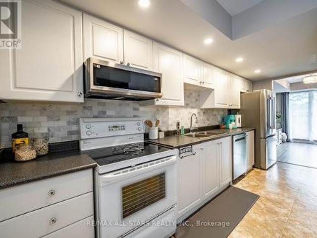 202 12 Ninth Line, Whitchurch Stouffville, ON, L4A 1J3 townhouse for sale | Listing ID N13487 | Royal LePage
