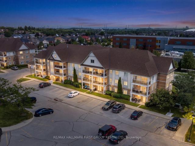 202 132 Aspen Springs Drive, Bowmanville | 1+1Beds/1Bath, Condo, $399,900 | Condos. Ca