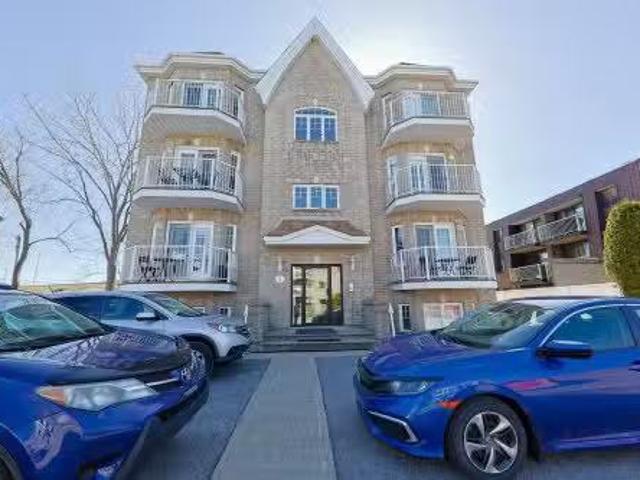 202 1 Rue Mainville, Sainte Thérèse, QC, J7E 4V5 condo for s.