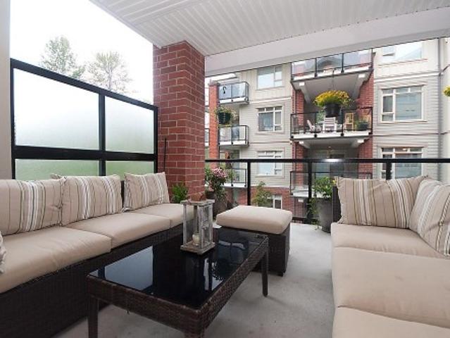 202 200 Capilano Road, Port Moody, BC, V3H 5N1 Single Family Property For Sale | Listing ID R3126 | Royal LePage