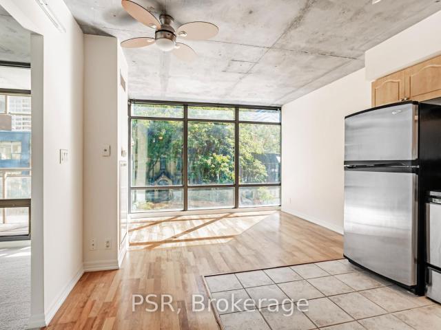 202 22 Wellesley Street E, Toronto | Expired, C12483 | Condos. Ca