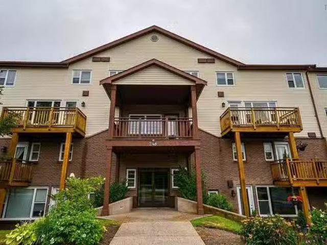202 248 Ross Street, Clayton Park, NS, B3M 3Z6 condo for sal.
