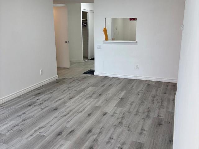 202 2 Eglinton Avenue E, Scarborough | 2+1Beds/2Bath, Condo, $2,750/mo | Condos. Ca