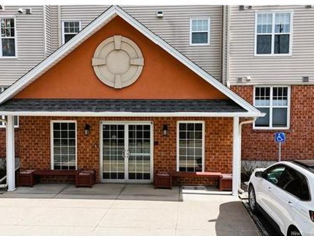 202 362 Carleton St, Fredericton, NB, E3B 0C8 house for sale | Listing ID NB138499 | Royal LePage