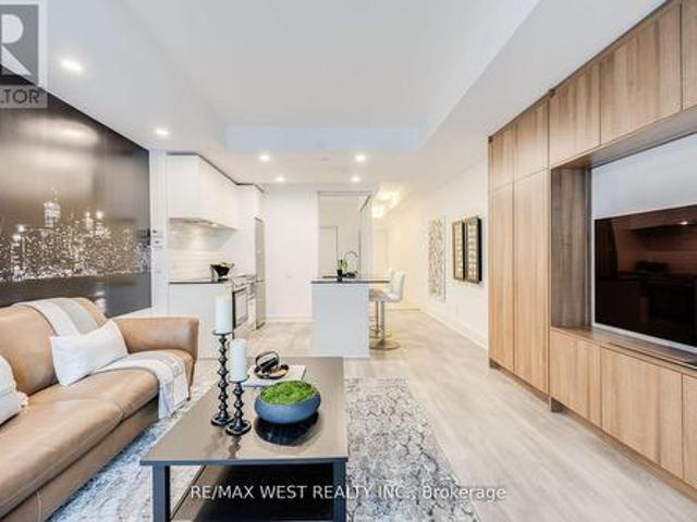 202 57 St Joseph Street, Toronto, ON, M5S 0C5 condo for sale | Listing ID C11952 | Royal LePage