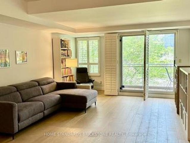 202 9 Greenbriar Road, Toronto, ON, M2K 1H4 lease for lease | Listing ID C13475 | Royal LePage