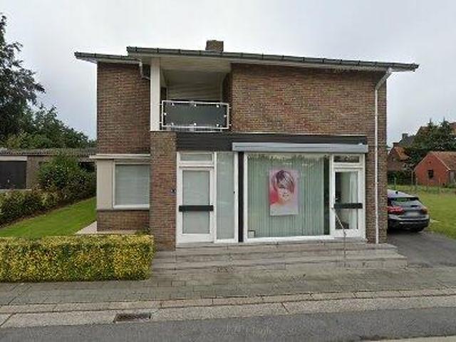 202 m2 apartment for rent in Pittem