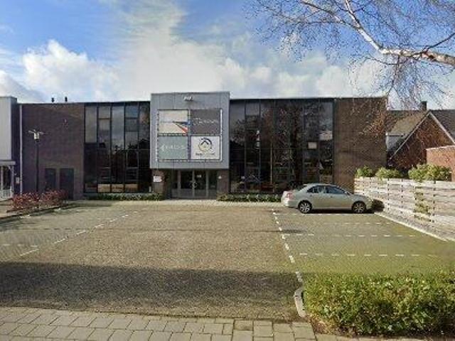 202 m2 office space for rent in Waddinxveen