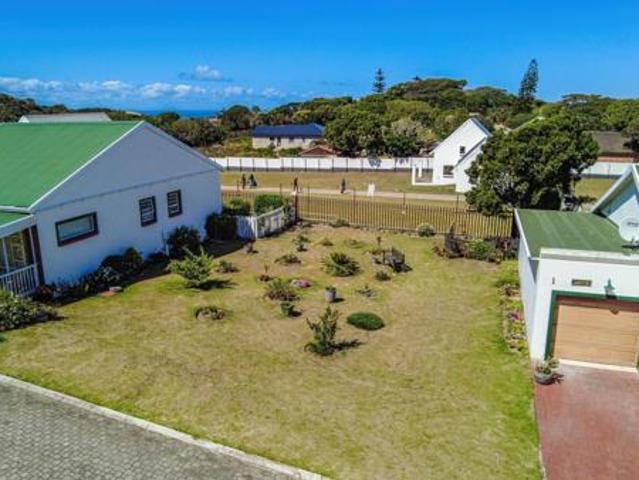 273 m² Land available in East Bank
